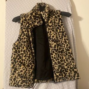 Polyester leopard top